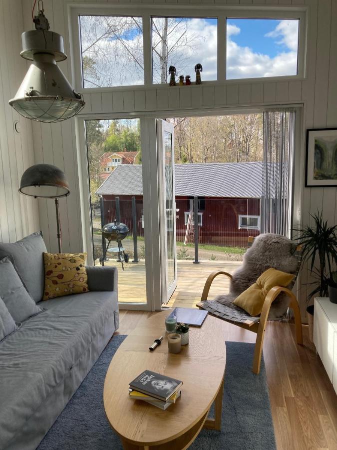 Cabin In The Woods, Close To Lake Maelaren Ескилстуна Екстериор снимка
