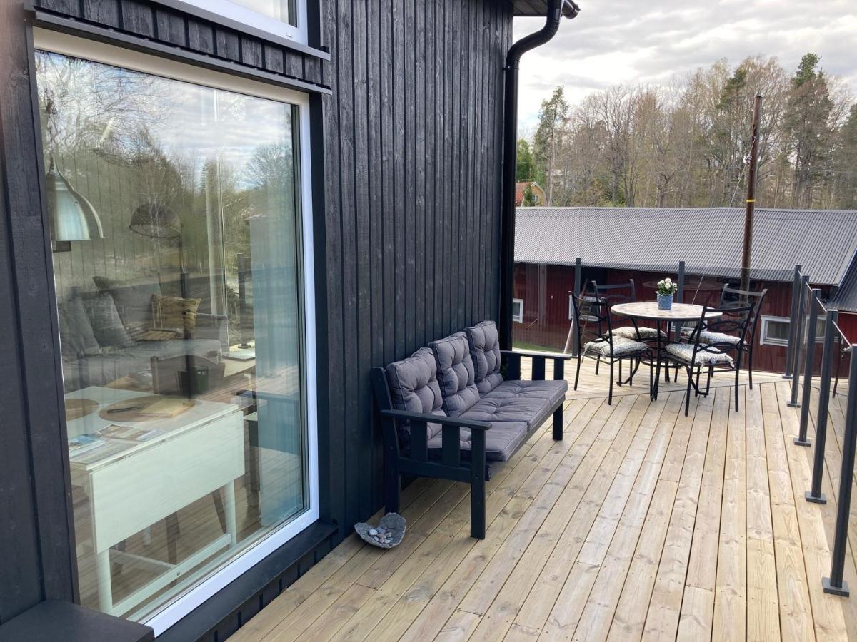 Cabin In The Woods, Close To Lake Maelaren Ескилстуна Екстериор снимка