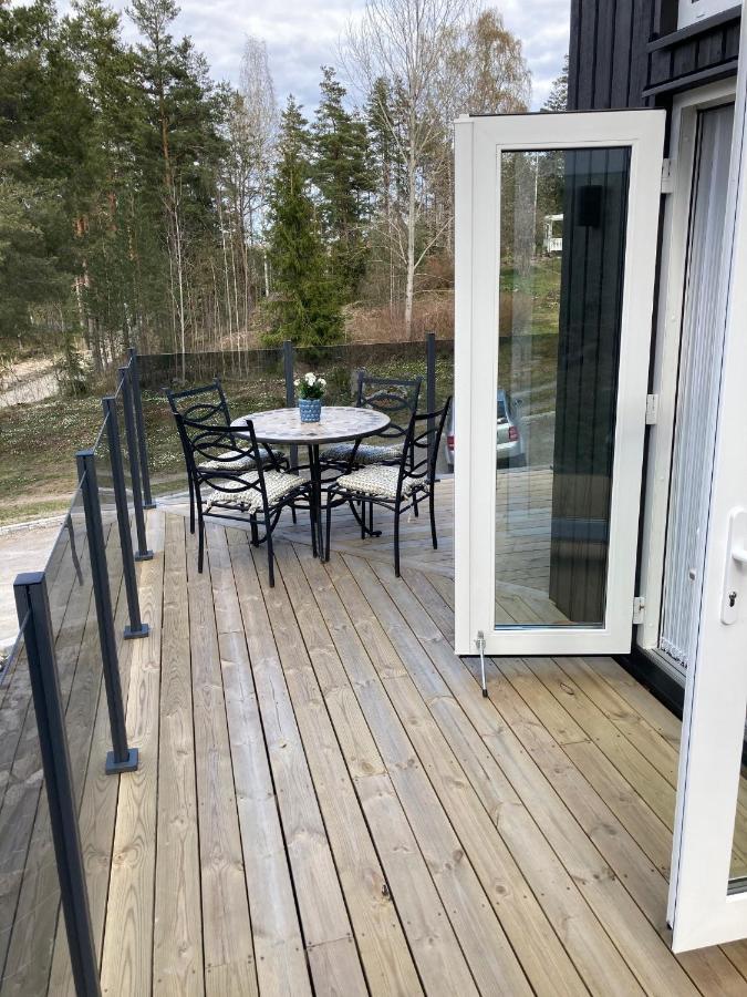 Cabin In The Woods, Close To Lake Maelaren Ескилстуна Екстериор снимка