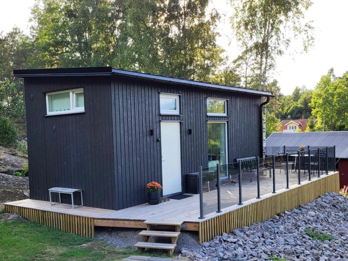 Cabin In The Woods, Close To Lake Maelaren Ескилстуна Екстериор снимка